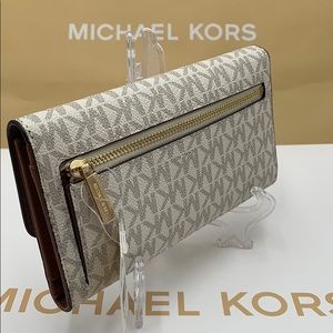 Michael Kors Michael Kors Jet Set Travel Trifold
